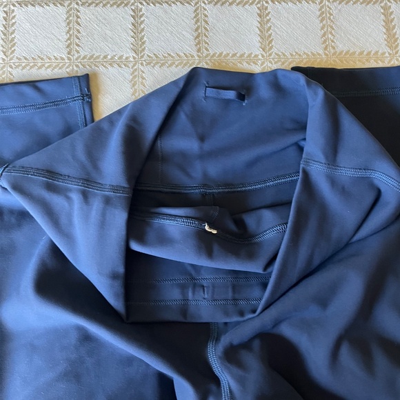 Lululemon 5 leggings bundle - Picture 12 of 12